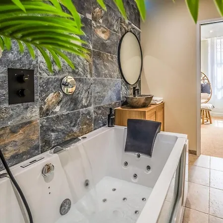 Le Bali Jacuzzi Et Wifi Apartman Narbonne